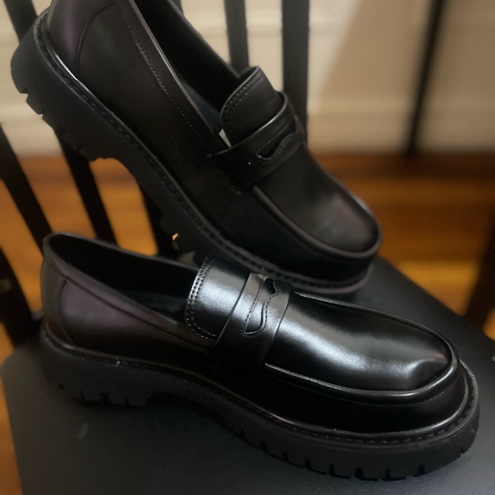 Sleek Black Womans Loafers